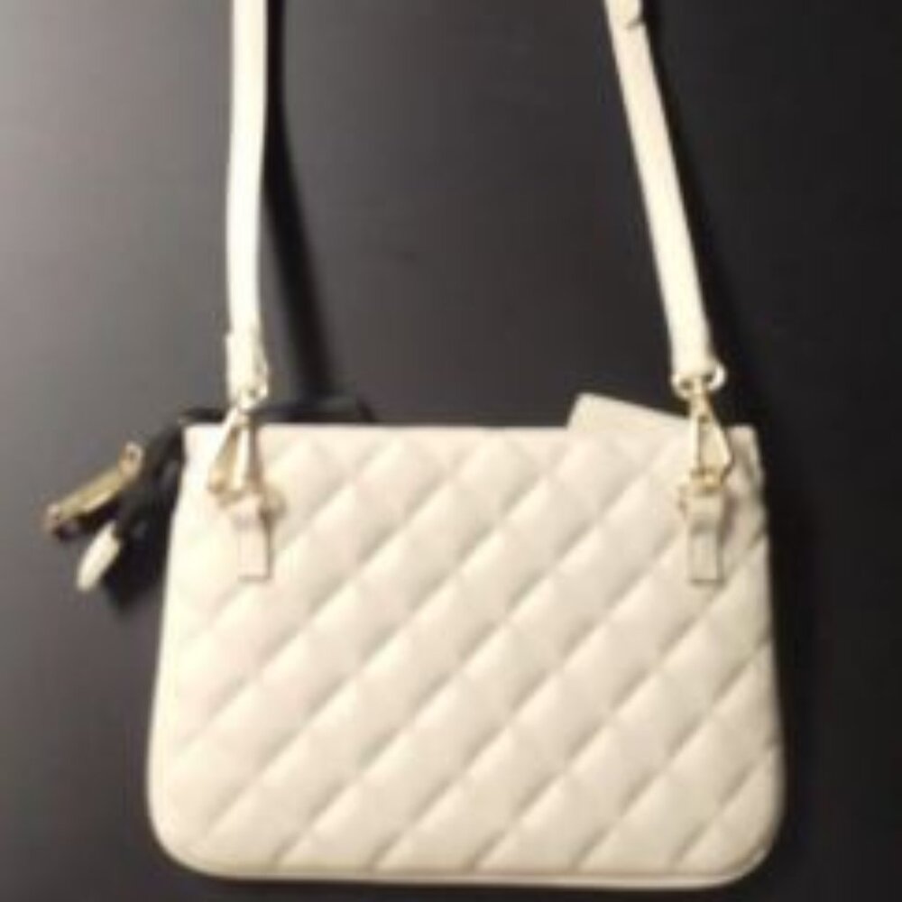 P1474-Betsey Johnson White Hearts bag PLUS SZ 9 Jeweled Heels - Picture 3 of 6
